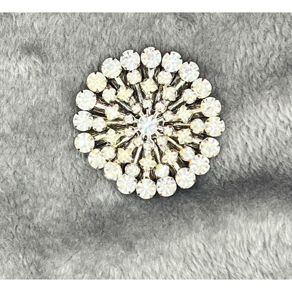 VTG White Rhinestone Silver Tone Round Brooch Pin - Picture 4 of 4